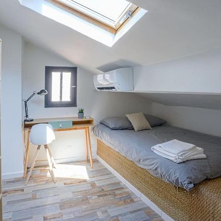 Studio Sous Les Toits Tres Bien Place Et Climatise Montpellier Extérieur photo